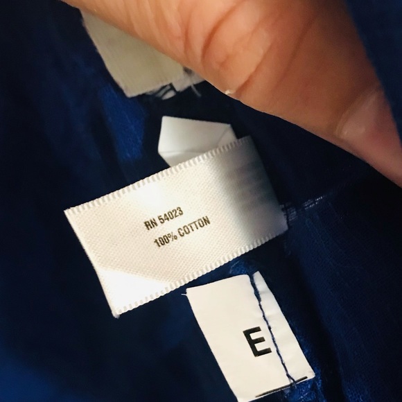 GAP Blouse - Picture 4 of 4